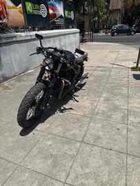 Triumph Bonneville T100 black