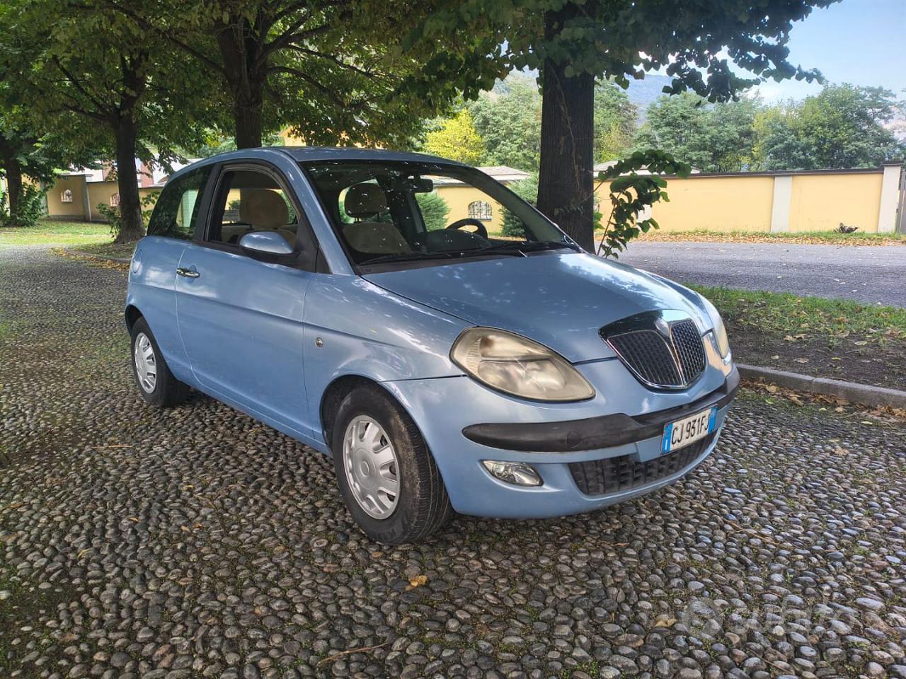 Lancia Ypsilon 2003 photo 2
