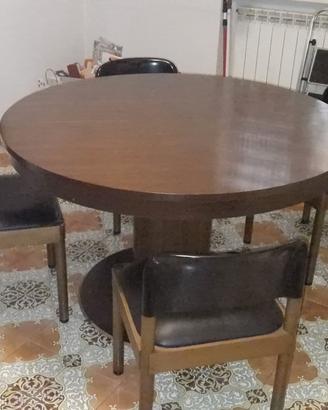 Tavolo + 4 sedie