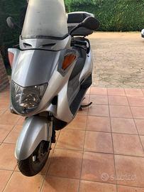 Scooter patheon Honda 150 cc