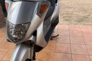 Scooter patheon Honda 150 cc
