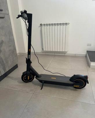 Kickscooter Max G2 D, Ninebot Kickscooter