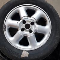 4 Cerchi in lega modello 6JX15 