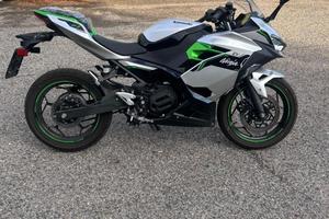 KAWASAKI NINJA e-1 125