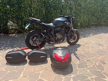 YAMAHA MT-07 2019 AKRAPOVIC