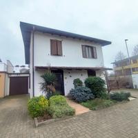 Villa a schiera Ossago Lodigiano