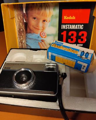 Kodac Instamatic 133 con Flash cube