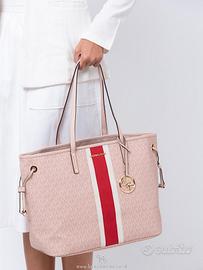 Jet Set Travel di Michael Kors