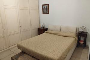 Camera matrimoniale uso singola latina