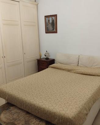 Camera matrimoniale uso singola latina