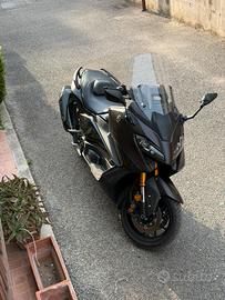 Tmax 560 Techmax