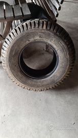 Gomme rimorchio agricolo implement