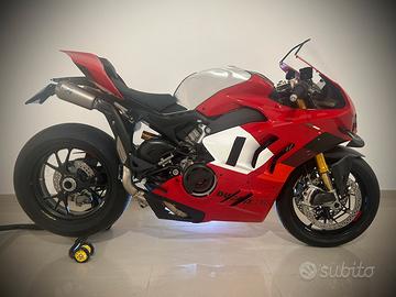 Ducati Panigale v4 R