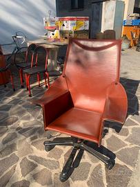 Poltrona vintage in cuoio 350 euro