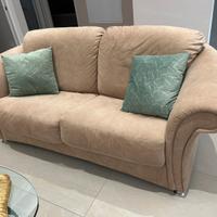 Divani, due divani beige