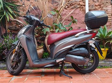 Kymco People One 125.