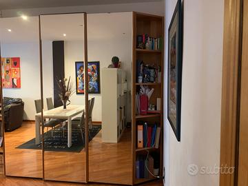 Armadio con ante scorrevoli