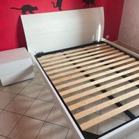 Letto matrimoniale + 2 comodini + rete