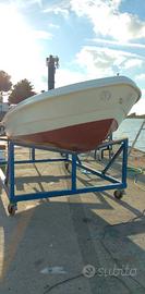 Barca autosvuotante 5 metri con motore 25 cv