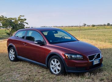 VOLVO C30