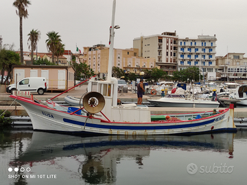 Barca da pesca con licenza