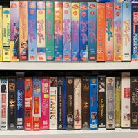 VHS  con cartoni animati e film Disney e non