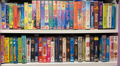 VHS  con cartoni animati e film Disney e non