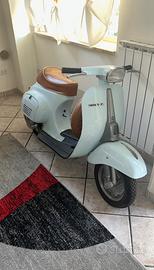 Vespa 50 special tutta restaurata originalmente