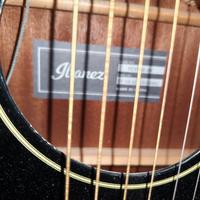 chitarra acustica ibanez con accordatore integrato