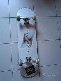 Skateboard Skatedeluxe 8,25 completo