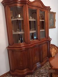 Vetrina stile antico