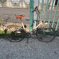 Bicicletta tipo graziella con ruota da 24