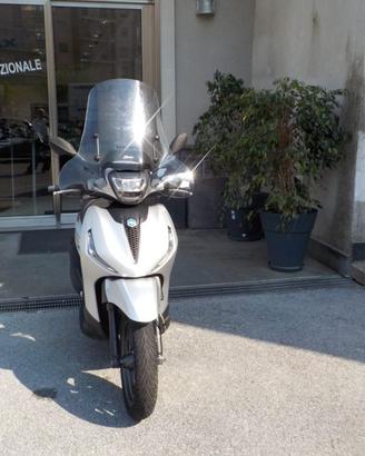 PIAGGIO Beverly 300 i.e. S - ANNO