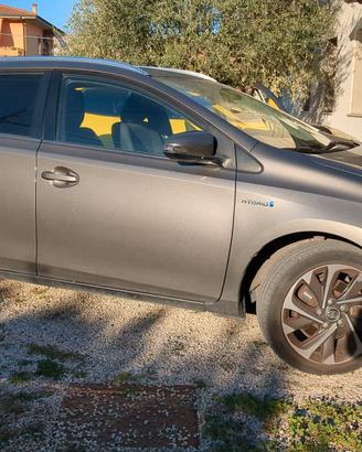 TOYOTA Auris Touring Sports 1.8 Hybrid Active