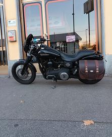 Harley-Davidson Dyna Street Bob - 2011