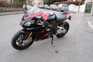 RSV 4 1000 facrory Aprilia 