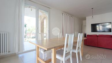 VILLA SINGOLA A GROTTAMMARE