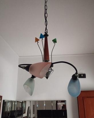 lampadario e lampada da terra