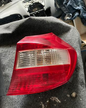 Faro posteriore destro Bmw serie 1 E87 anno 2007