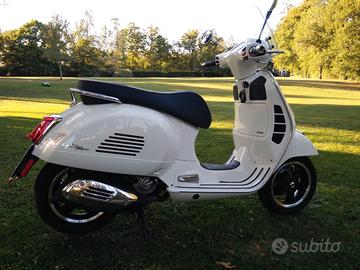 Piaggio Vespa 300 GTS - 2019