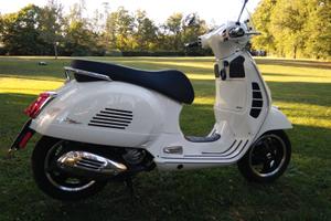 Piaggio Vespa 300 GTS - 2019