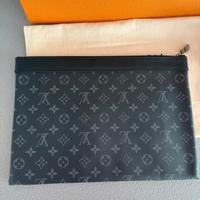Pochette louis vuitton