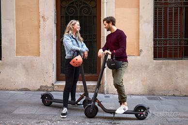 Monopattino elettrico Segway Ninebot E22E Sports In vendita a Bari