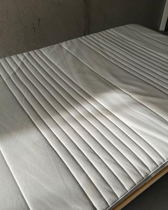 Topper in memory foam ikea per letto 140 x 200