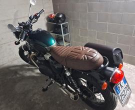 Triumph Bonneville - 2024