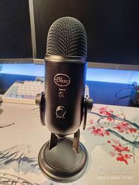 Microfono Blue Yeti Nero + Accessori Extra