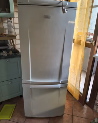 Frigorifero Electrolux  combinato congelatore