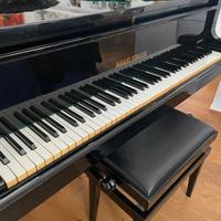 Pianoforte  mezza coda