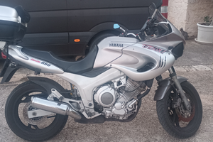 Yamaha tdm 850 anno 2000