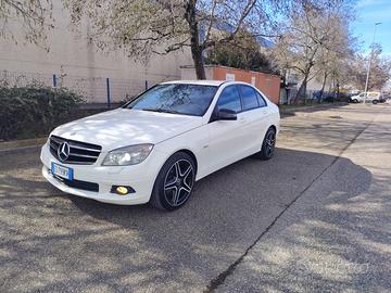 Mercedes cambio automatico anno 2011